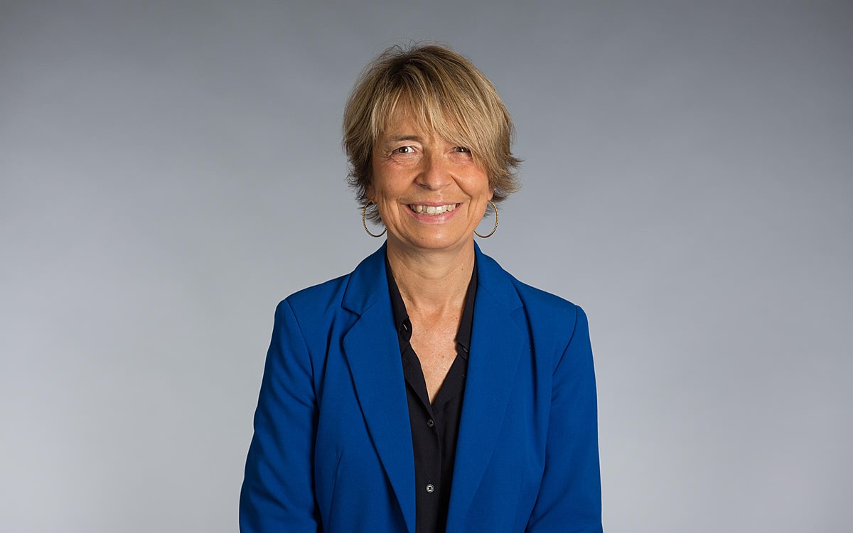 Véronique BUCAILLE
